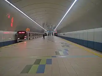 Станция Государственный Университет в день открытия