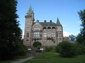 Вид замка с западной стороны