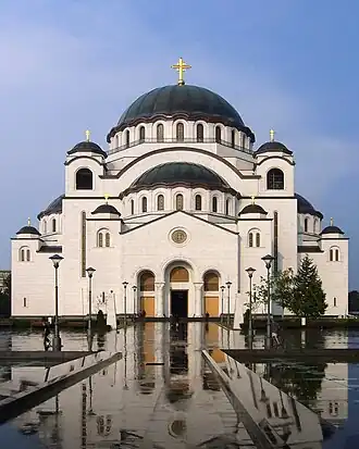 Собор Св. Саввы в Белграде — кафедра Патриарха Сербского