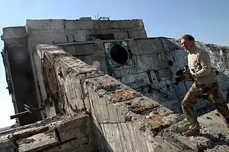 руины опытной лазерной боевой установки комплекса «Терра-3».  (боковой фасад наземной части сооружения 41/42В, место установки боевого зеркала)