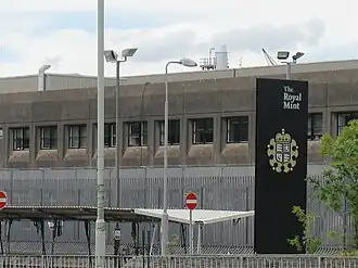 Здание Королевского монетного двора в Ллантрисанте