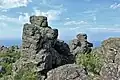 Останцы на вершине горы