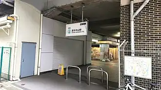 Южный вход на станцию