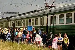 Высадка туристов, приехавших на Грушинский фестиваль