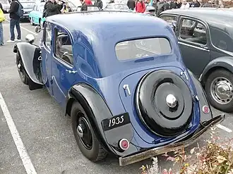 после 1935 позади одна горловина, багажник с доступом извне