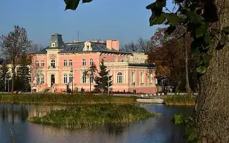 Здание правления повята