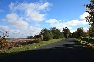 Прибрежная дорога в деревне Турбунеэме