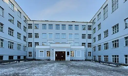 Главный вход