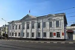 Дом Е. М. Перси-Френч, в котором в 1903 году она разместила картинную галерею.(Ул. Ленина, 59)