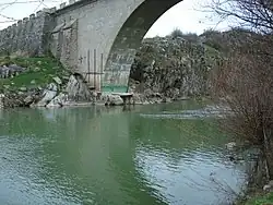 Вид на мост с нижнего берега