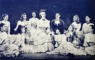 оригинальная постановка; Айвой Уизерс в роли Джули исполняется, вероятно, песня «What's the Use of Wondrin'»