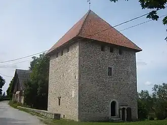 Башня-замок Вак (Вао)