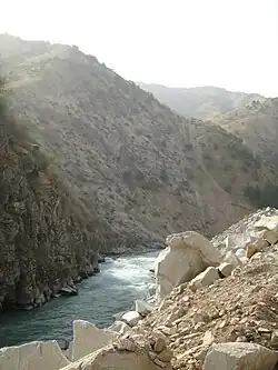 Варзоб в Варзобском ущелье