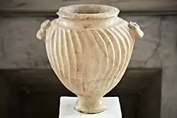 Погребальная урна. Перв. пол. II в. Мрамор