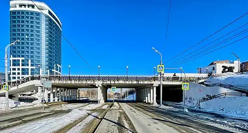 Пешеходный мост, часть городской эспланады