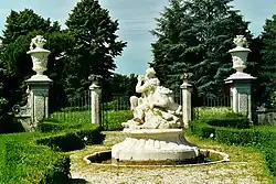 Историческая часть сада