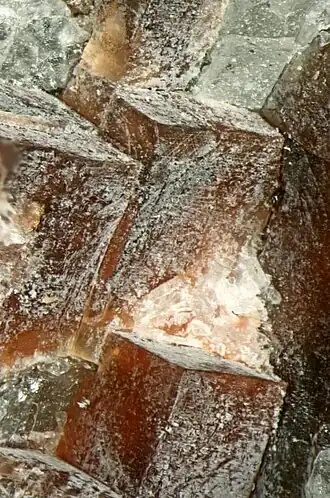 Виллиомит и термонатрит