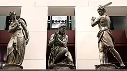 Усекновение главы Иоанна Крестителя и Саломея. Скульптурная группа над южными дверями Флорентийского баптистерия. 1569—1571. Бронза. Музей произведений искусства Собора