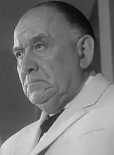 Владимир Казаринов в фильме «713-й просит посадку» (1962).