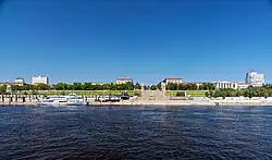 Вид на набережную с Волги