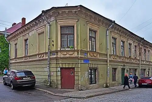 Дом на углу с Крепостной улицей (Крепостная, дом № 18)