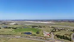 Вид сверху на аэропорт Западного Сиднея из Ладденхема