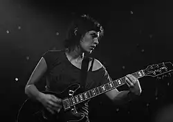 На концерте в Нью-Йоркском клубе Webster Hall, ноябрь 2008