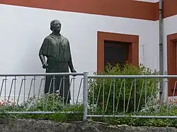 Памятник Кларе Цеткин в Кёнигсхайн-Вайдерау (Средняя Саксония)