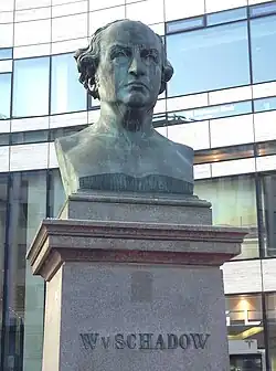 Памятник В. фон Шадову. 1869. Шадовплац, Дюссельдорф