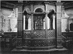 Бима в Волповской синагоге в 1845 году