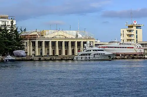 Д. 7 Морской вокзал (фасад на море)