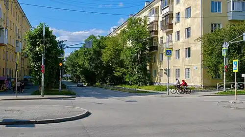 Перекрёсток с ул. Баумана