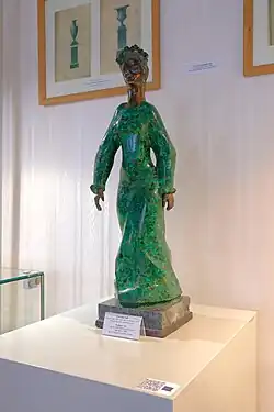 Скульптурное воплощение в малахите