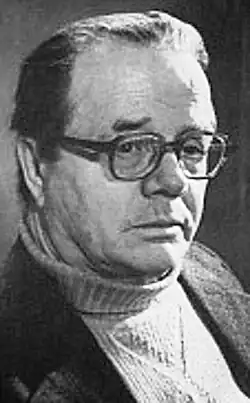 Фото с фронтисписа собрания сочинений