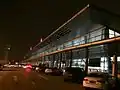 Экстерьер аэропорта вечером