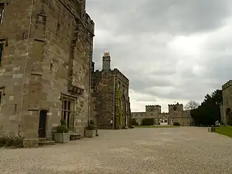 Внутренний двор внешнего замка