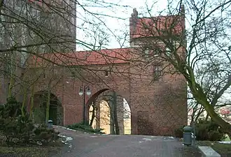 Колодезная башня замка