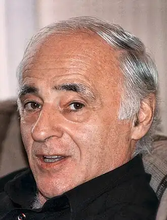 «…Иногда встречаюсь с живущими в Израиле бывшими моими студентами… Никому из них не пришлось менять специальность, все работают врачами… Пожалуй нет сегодня в Израиле госпиталя, в которым не трудятся российские врачи. Значит, их неплохо учили в Советском Союзе, а они были способными учениками».