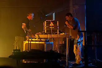 :zoviet*france: на фестивале в Нурберге (Швеция), 2011 год. Слева направо: Марк Уоррен, Бен Понтон.